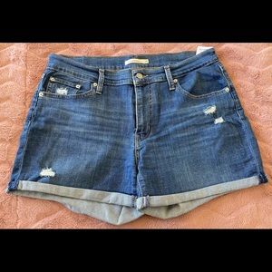 Levi’s Mid Length Shorts
